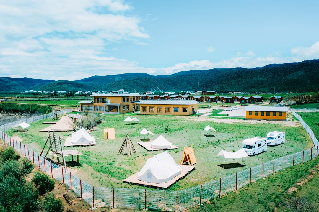 c2b9d583-24ef-401b-9840-015a25329cee1658223391744 c2b9d583-24ef-401b-9840-015a25329cee1658223391744