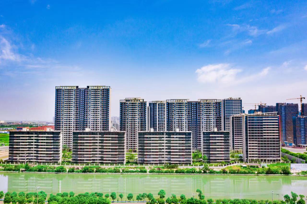 e2e9ba6d-4cfd-41fb-9556-2540d2ba38621661141084939