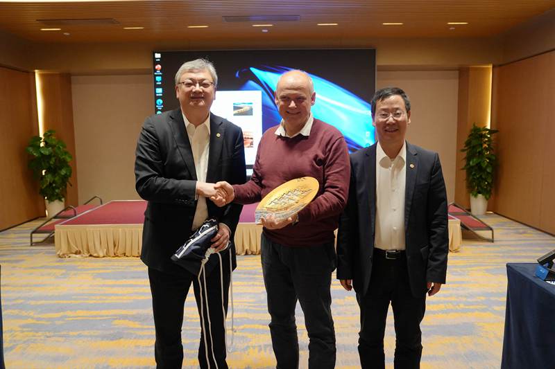 6dcf1dba-9020-4818-8c1f-34dbc06a4f331732895828568